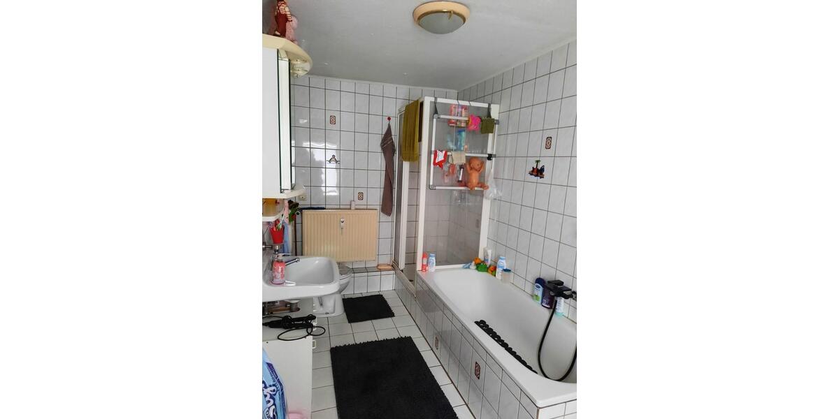 Erdgeschoßwohnung Medebach - 4 Zimmer, 90 m&sup2;, 900&euro; | Angebot:26462860