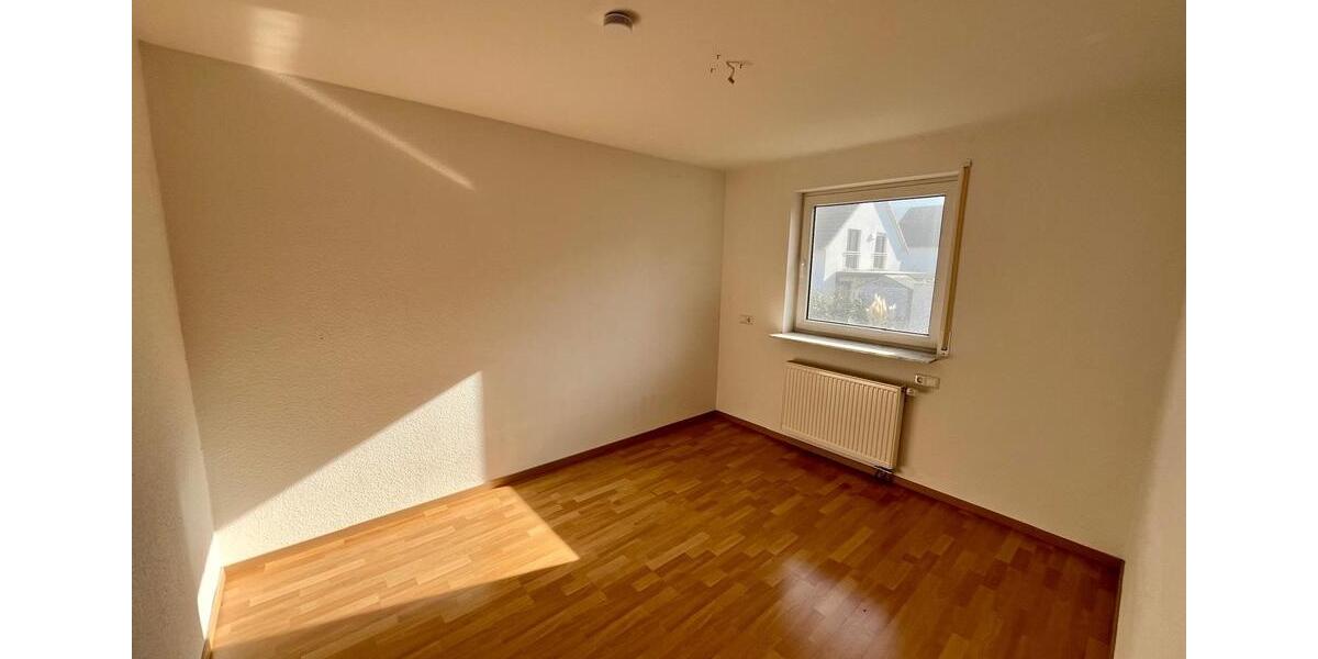 Etagenwohnung Bissingen an der Teck - 4 Zimmer, 99 m&sup2;, 1.060&euro; | Angebot:24817765