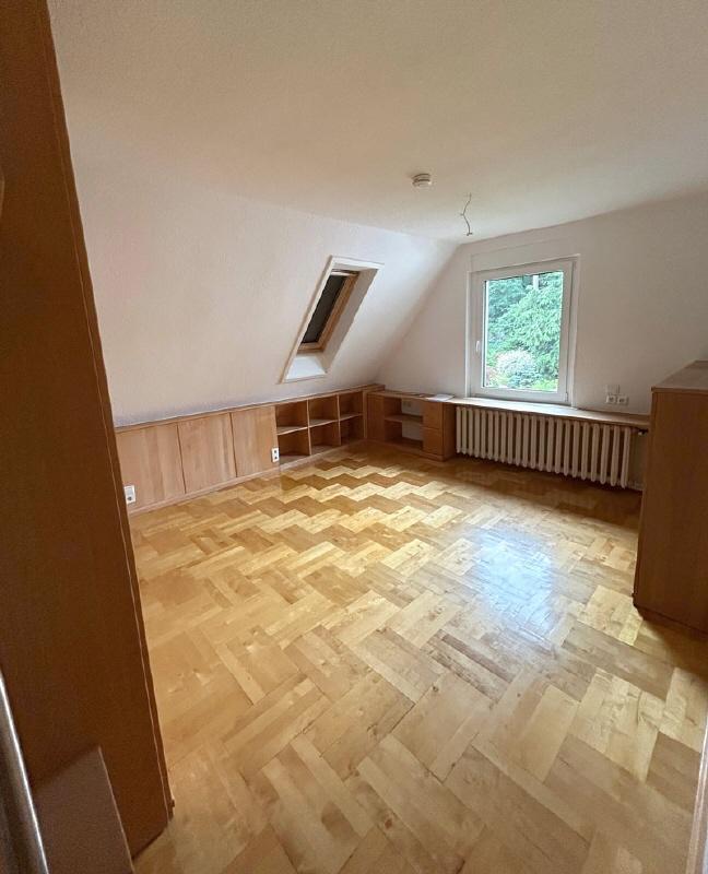 ...seltene Gelegenheit: Haus mit EBK, Garten, Garage, Sauna....