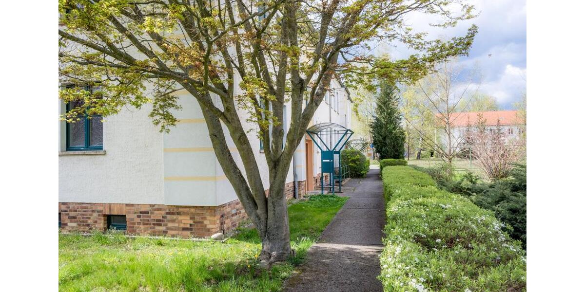 Helle 3 ZKB im EG mit Südwest-Balkon in 4-Familienhaus 3 zimmer