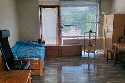 Wohnen auf Zeit Overath - 5 Zimmer, 120 m&sup2;, 12&euro; | Angebot:24617910