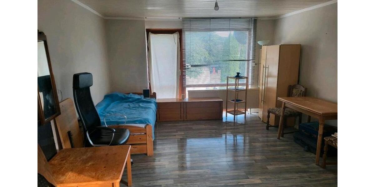 Wohnen auf Zeit Overath - 5 Zimmer, 120 m&sup2;, 12&euro; | Angebot:24617910