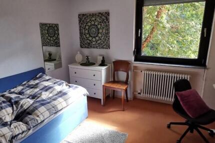 Wohnen auf Zeit Bonn Bad Godesberg - 1 Zimmer, 140 m&sup2;, 465&euro; | Angebot:24996867