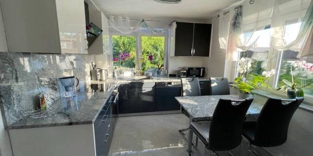 Mehrfamilienhaus, Wohnhaus Lahr/Schwarzwald Lahr - 7 Zimmer, 185 m&sup2;, 1.230&euro; | Angebot:26244055