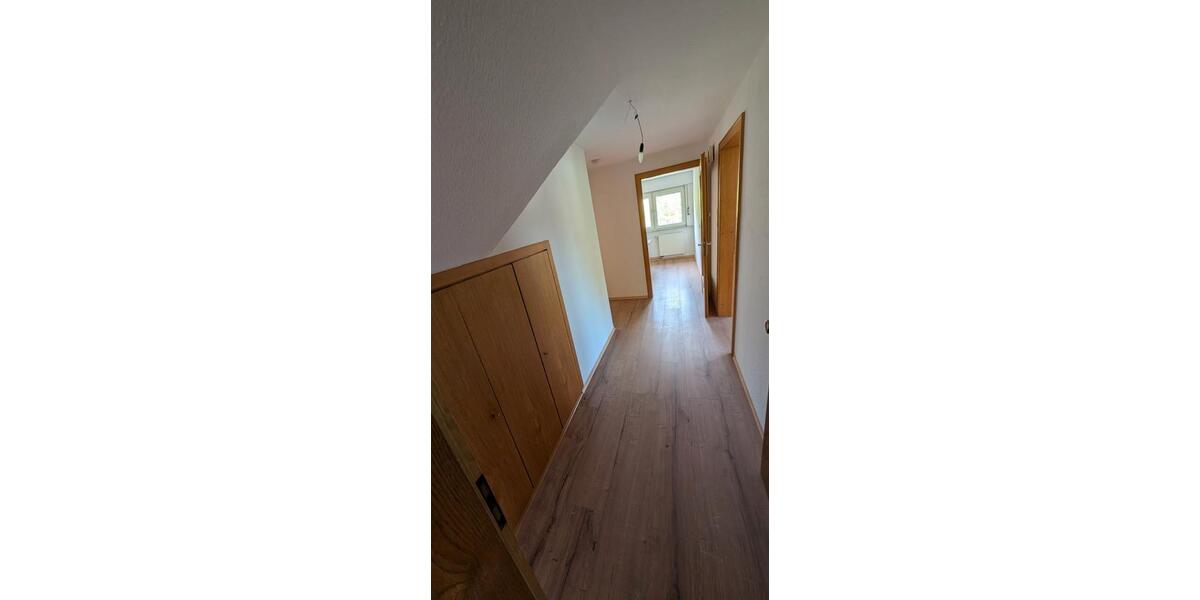 Etagenwohnung Bestwig - 3 Zimmer, 69 m&sup2;, 475&euro; | Angebot:26693990