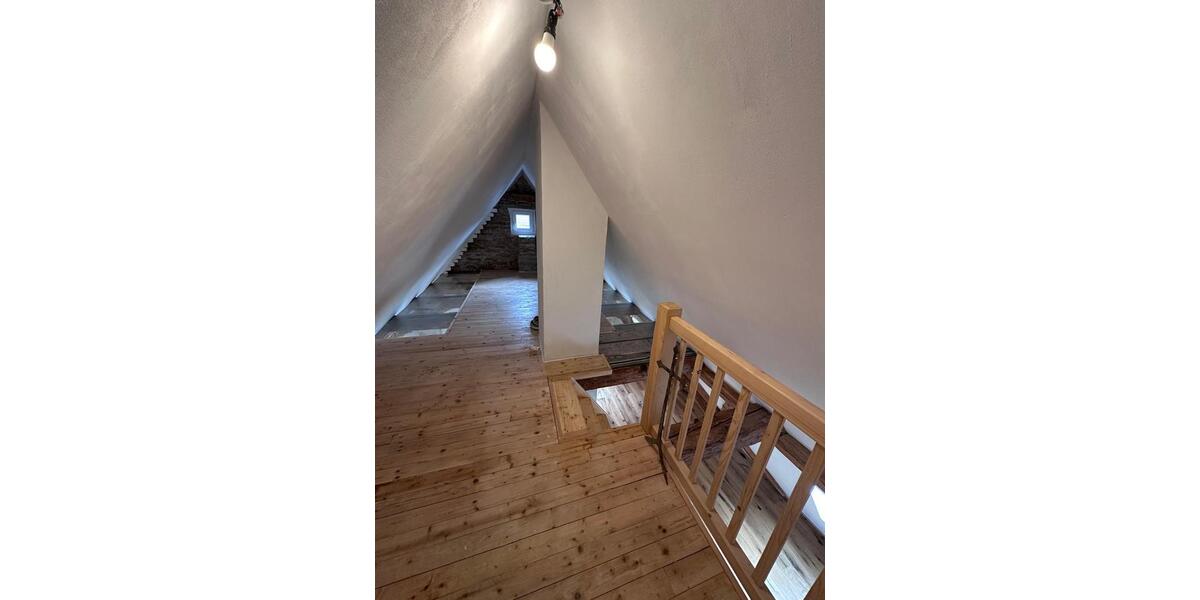 Dachgeschoßwohnung Buxheim - 2 Zimmer, 73 m&sup2;, 1.200&euro; | Angebot:24360594