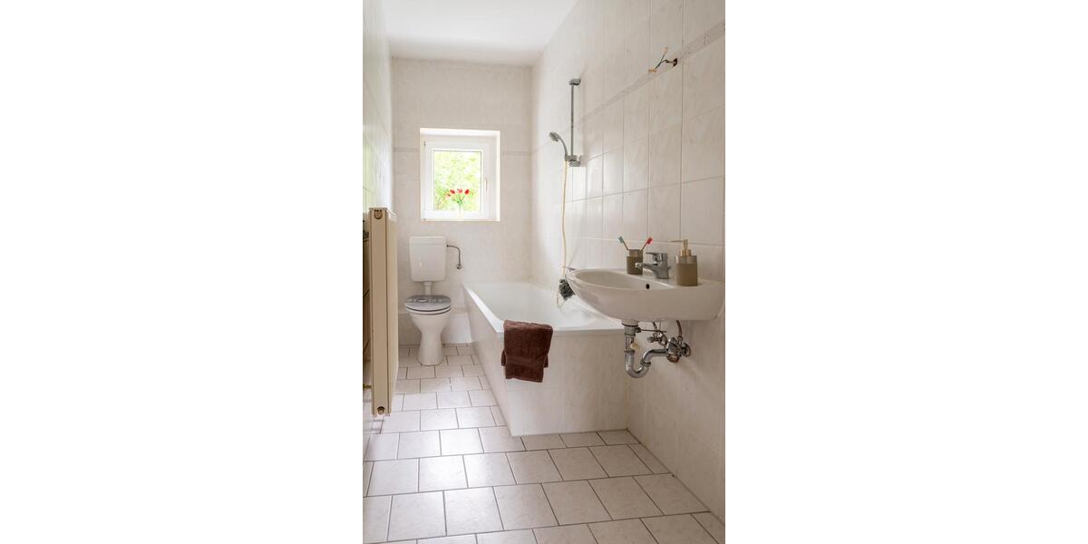 Etagenwohnung Schönebeck (Elbe) - 3 Zimmer, 61 m&sup2;, 358&euro; | Angebot:25431882