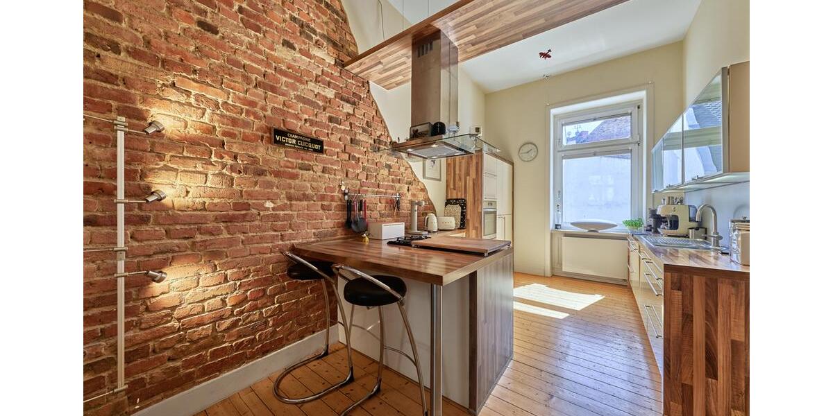 Etagenwohnung Wiesbaden Südost - 4 Zimmer, 126 m&sup2;, 1.800&euro; | Angebot:26705830