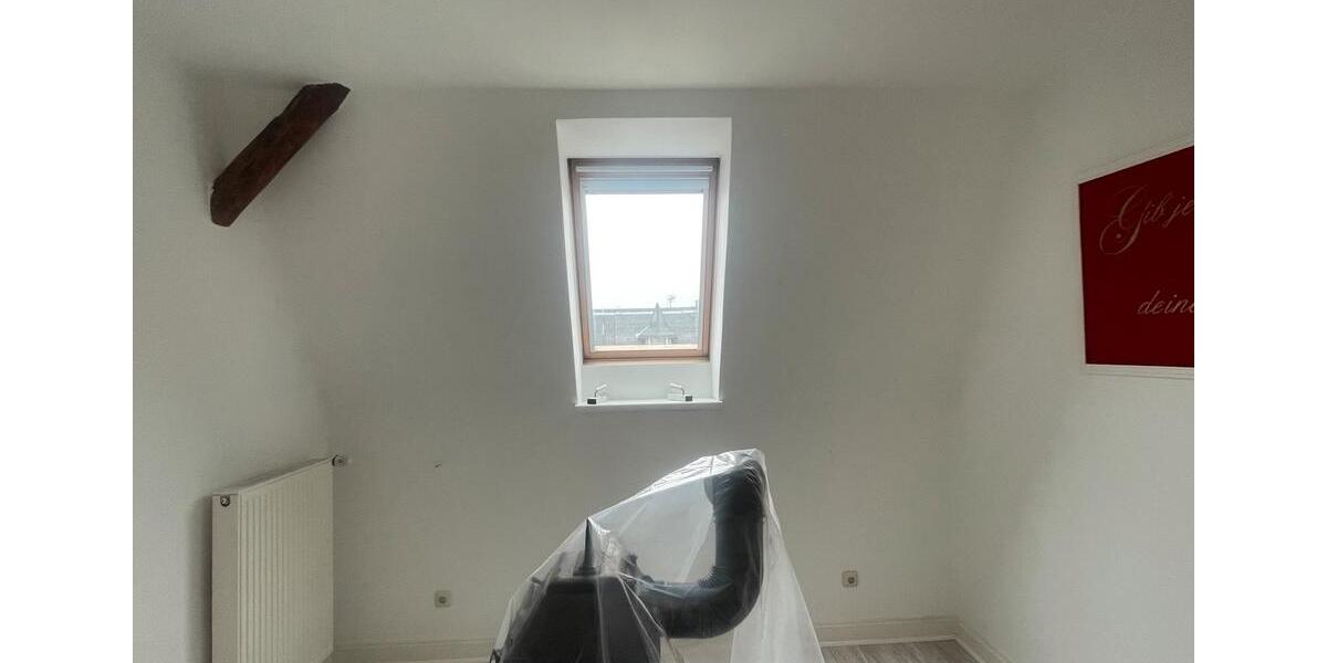 Dachgeschoßwohnung Lübeck Sankt Lorenz Nord - 1 Zimmer, 65 m&sup2;, 1.080&euro; | Angebot:25163907