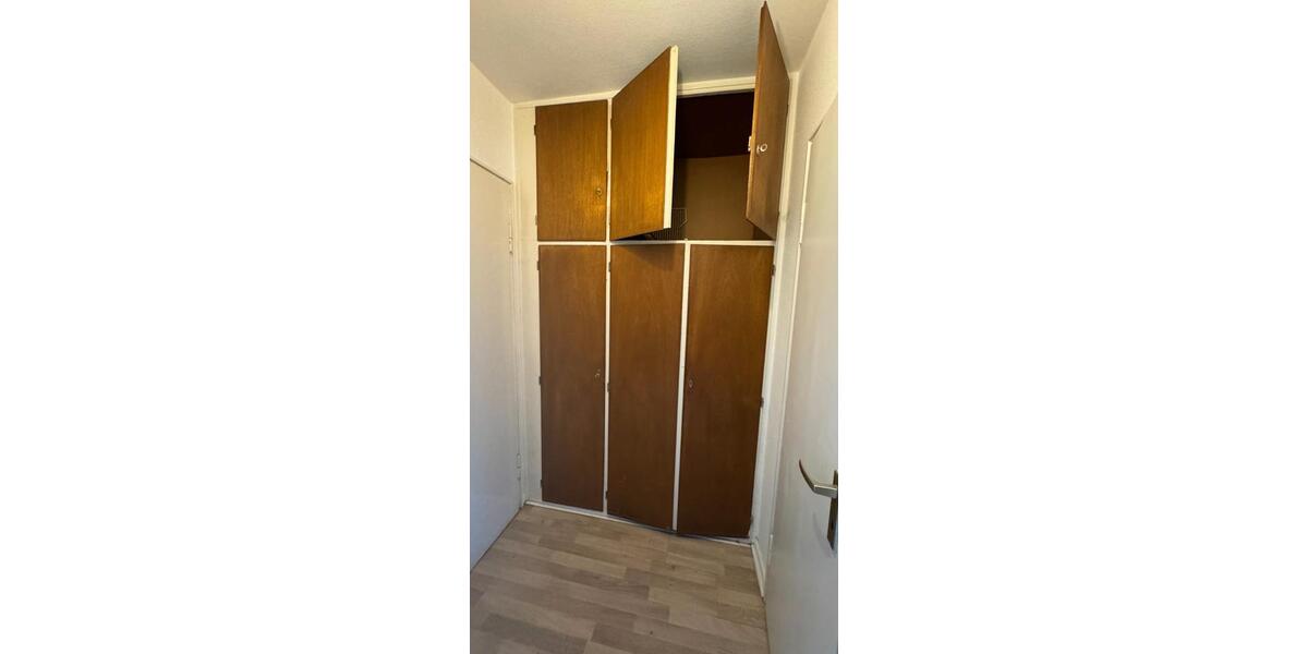 Etagenwohnung Düsseldorf Düsseltal - 1 Zimmer, 27 m&sup2;, 621&euro; | Angebot:26532650