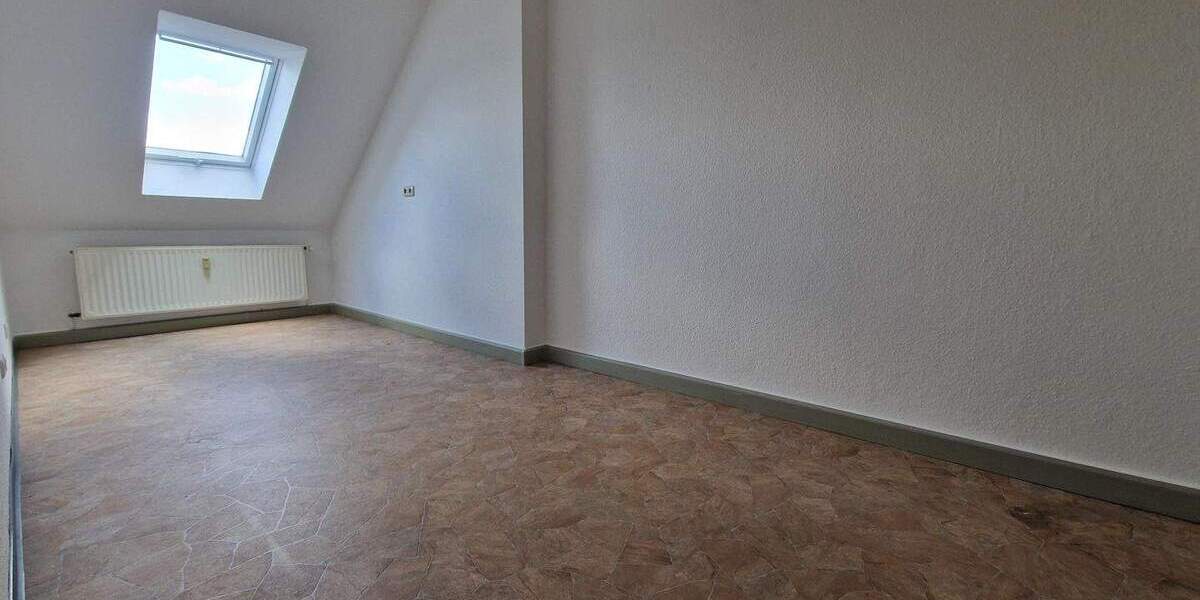 Zimmer Döbeln - 4 Zimmer, 110 m&sup2;, 622&euro; | Angebot:25909062