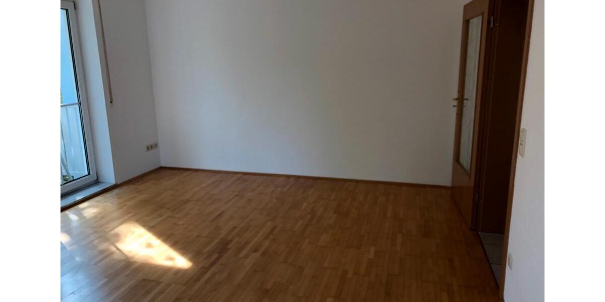 Etagenwohnung Wörth an der Donau - 3 Zimmer, 83 m&sup2;, 800&euro; | Angebot:26048616