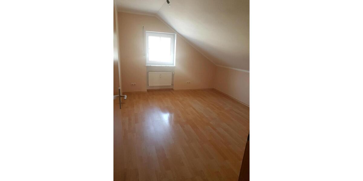 Dachgeschoßwohnung Walderbach - 4 Zimmer, 120 m&sup2;, 750&euro; | Angebot:26706098