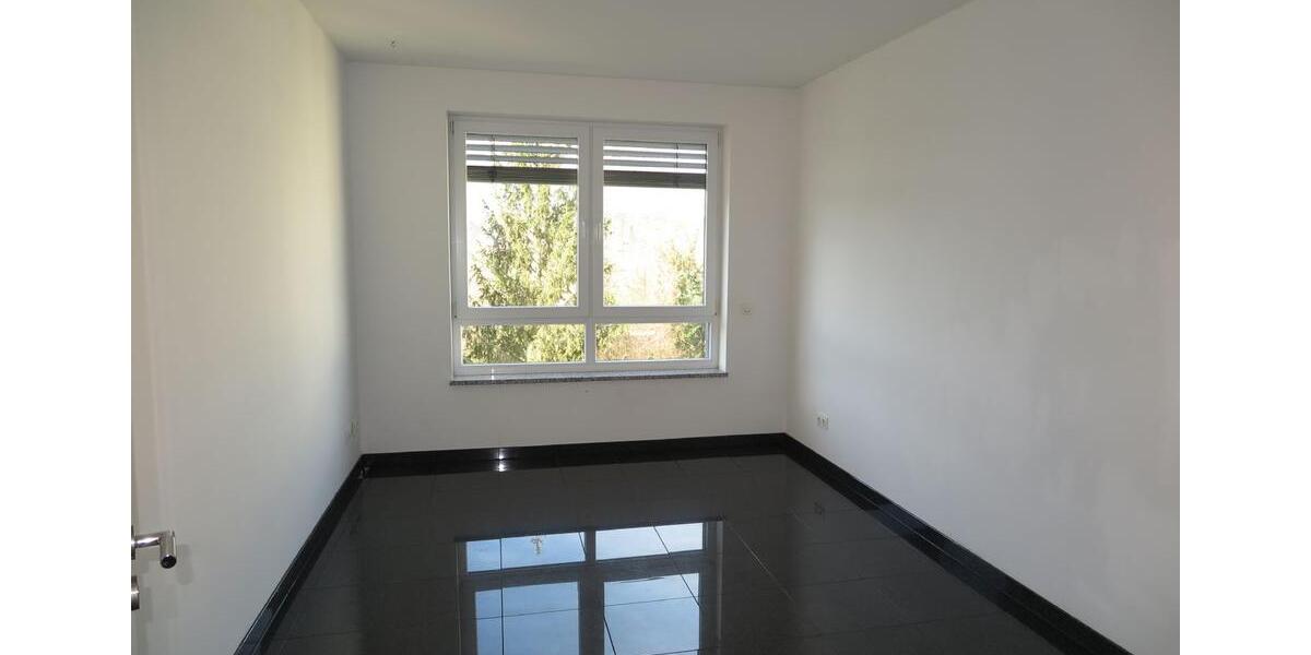 Einfamilienhaus Fürth Atzenhof - 4.5 Zimmer, 240 m&sup2;, 2.500&euro; | Angebot:24769094