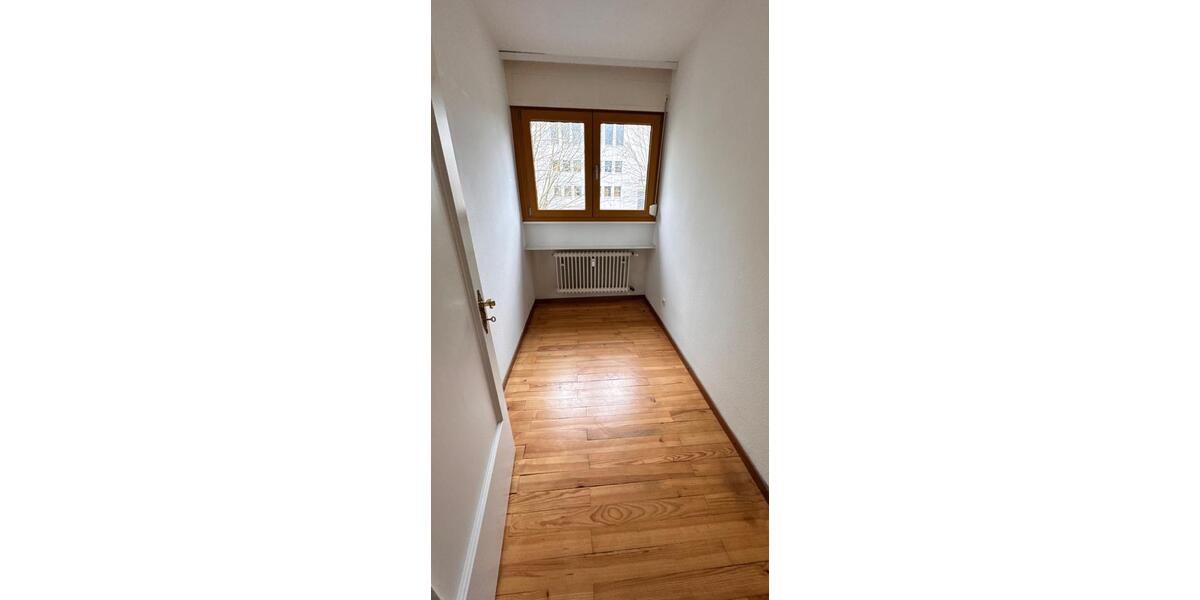 Etagenwohnung Schwalbach - 3.5 Zimmer, 82 m&sup2;, 800&euro; | Angebot:25124936