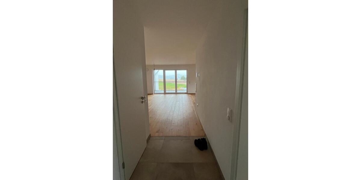 Etagenwohnung Patersdorf - 2 Zimmer, 81 m&sup2;, 990&euro; | Angebot:24396198