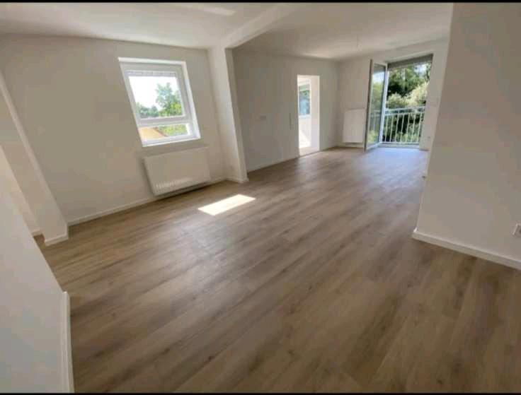 Moderne 3,5-Zimmer-Wohnung mit Neckarblick in Rottweil 3.5 zimmer