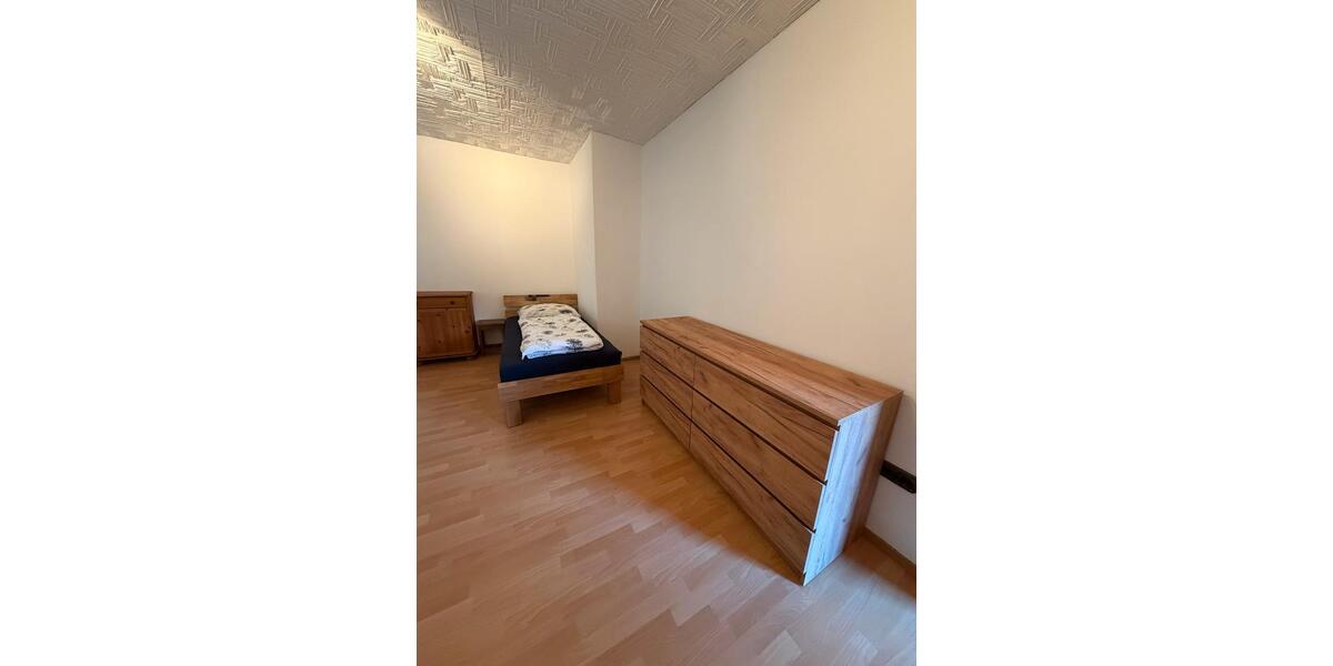 Wohnen auf Zeit Korbach - 4 Zimmer, 85 m&sup2;, 20&euro; | Angebot:22925996