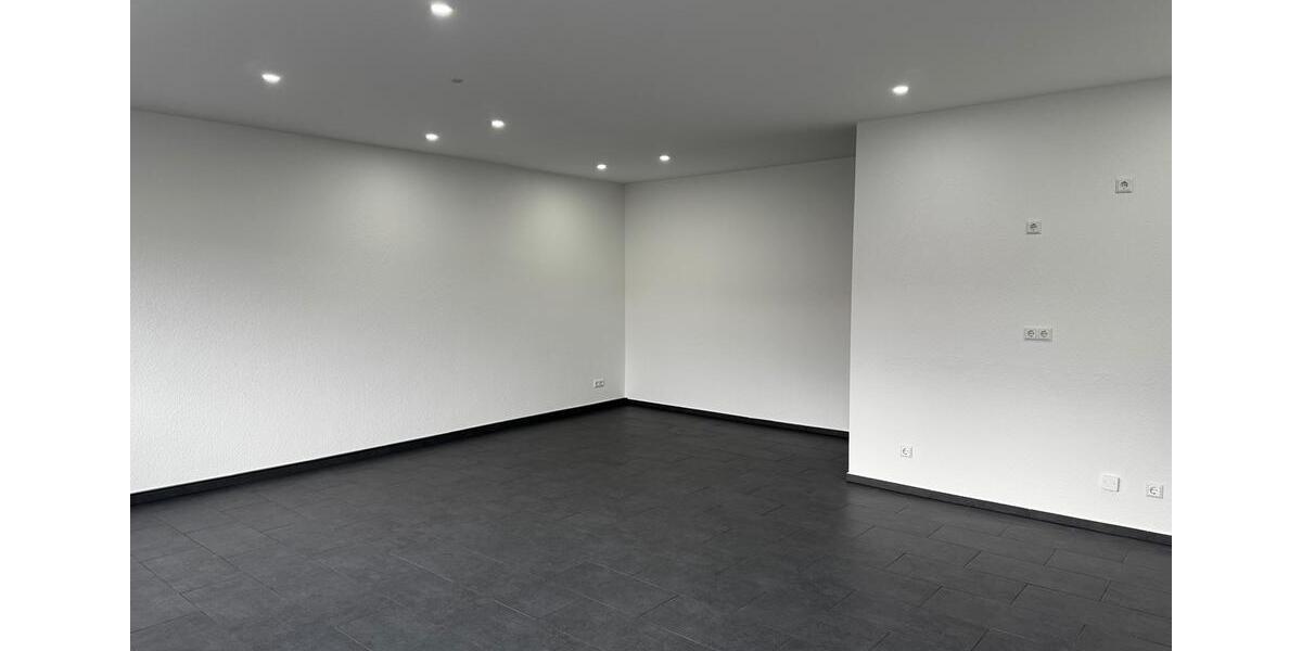 Erdgeschoßwohnung Karlsruhe Knielingen - 2 Zimmer, 80 m&sup2;, 1.320&euro; | Angebot:25870572