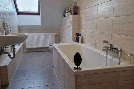 großzügige 2-Zimmerwohnung in zentraler lage von Döbeln, EBK gegen Zuzahlung möglich.