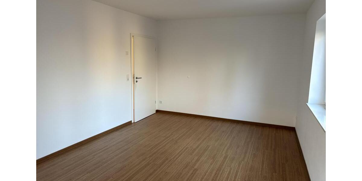 Erdgeschoßwohnung Jübek - 2 Zimmer, 80 m&sup2;, 720&euro; | Angebot:24675884