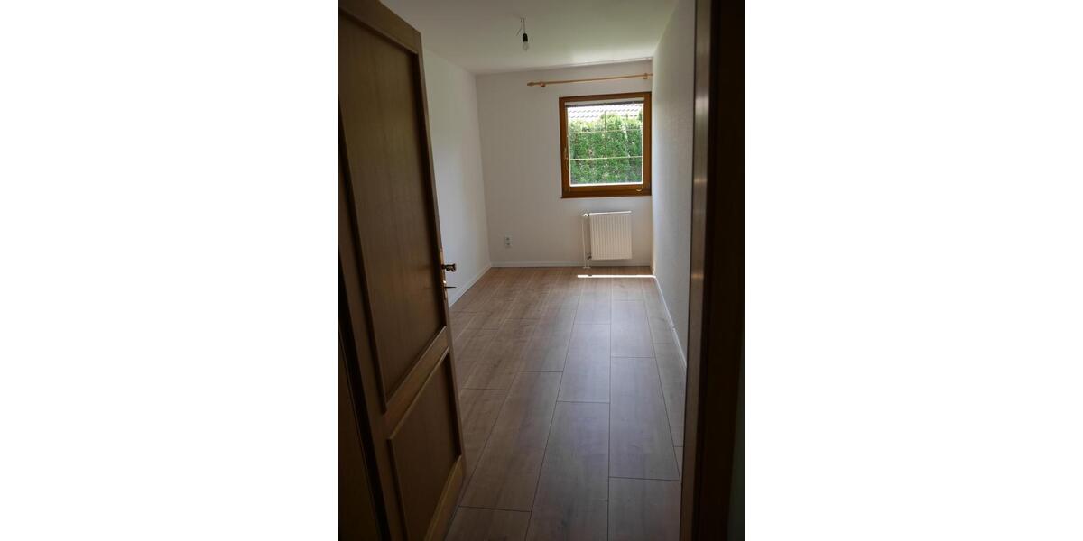 Einfamilienhaus Berg im Gau - 7 Zimmer, 160 m&sup2;, 1.500&euro; | Angebot:26195616