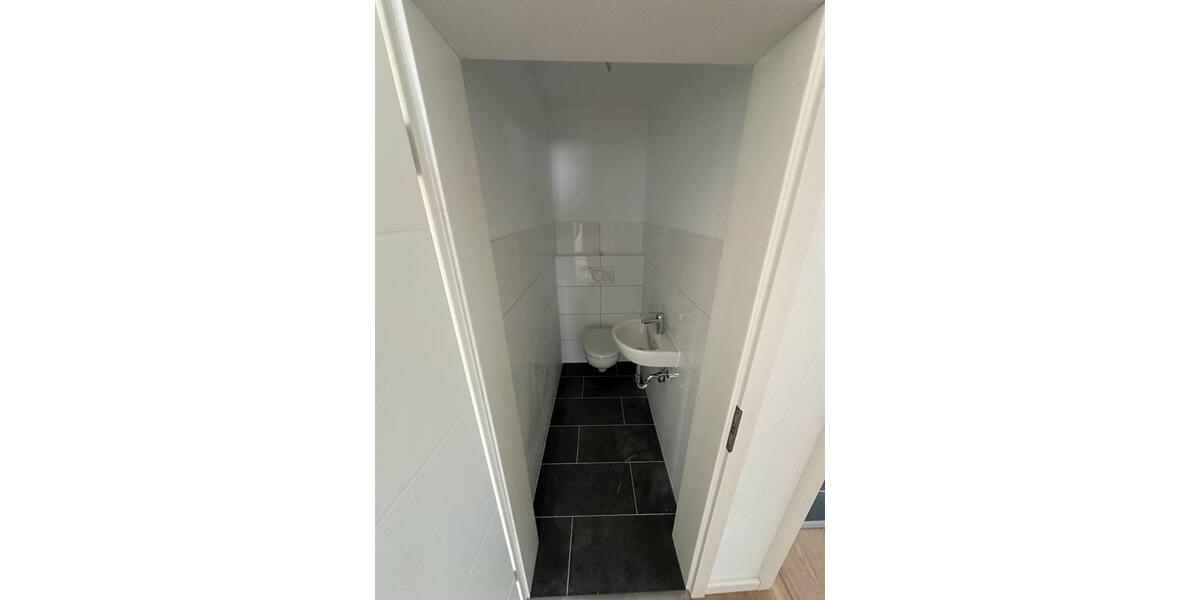 Etagenwohnung Bürstadt - 4.5 Zimmer, 121 m&sup2;, 1.690&euro; | Angebot:26625709