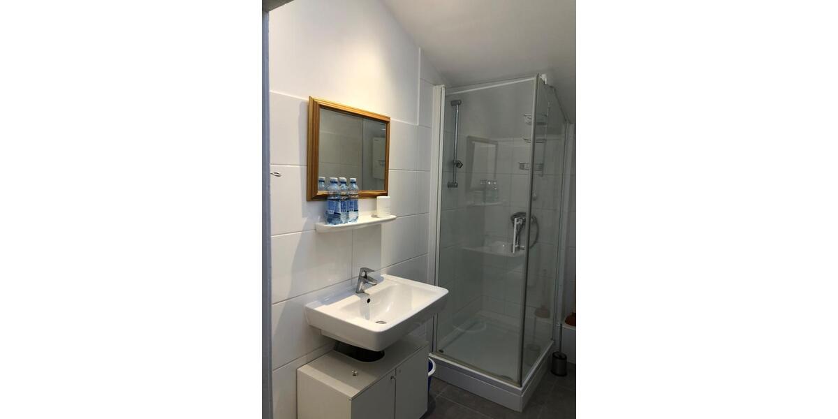 2-Zimmer Dachgeschoss Wohnung 2 zimmer