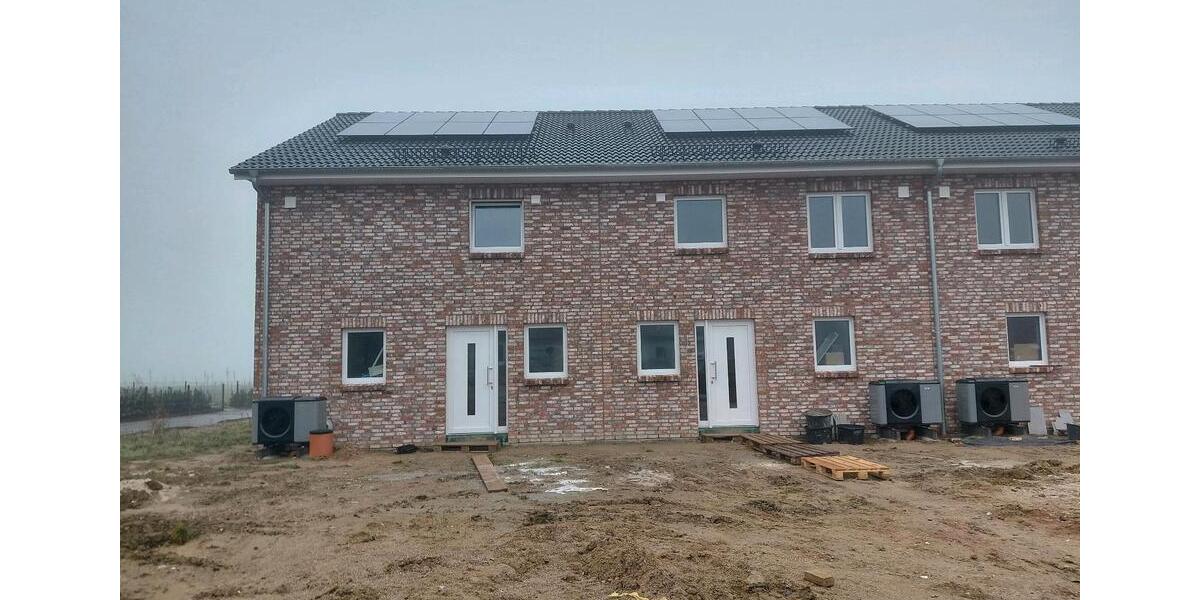 Neubau Erstbezug 7 freie Reihenhäuser an Feldrandlage 4 zimmer