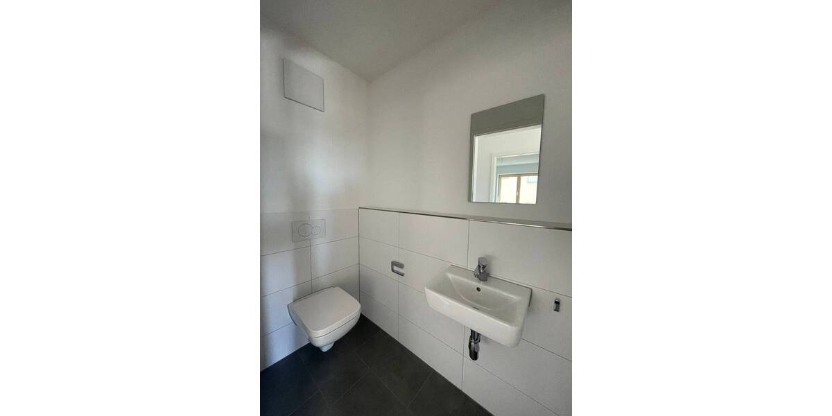 Etagenwohnung Hagnau am Bodensee - 4 Zimmer, 95 m&sup2;, 1.650&euro; | Angebot:25690374