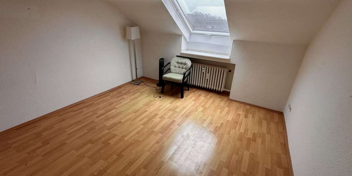 Etagenwohnung Duisburg Neudorf-Süd - 2 Zimmer, 49 m&sup2;, 400&euro; | Angebot:26572797