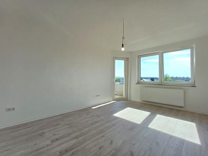 Hier wird umgebaut! Sanierte 3-Zimmer-Wohnung mit Balkon zimmer