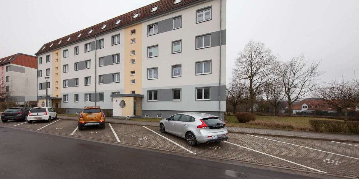 Etagenwohnung Hildburghausen - 4 Zimmer, 85 m&sup2;, 580&euro; | Angebot:25291743