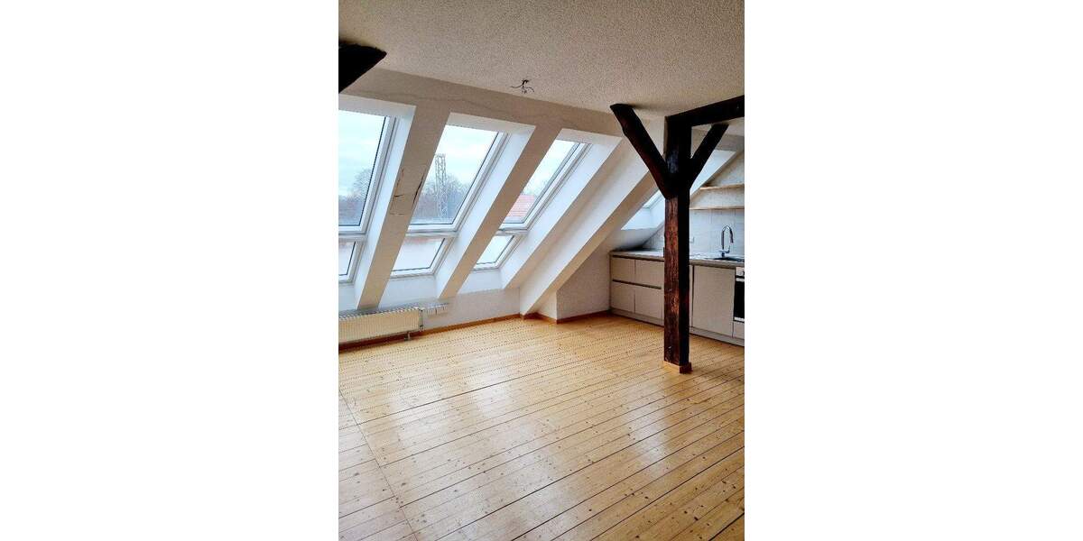 Etagenwohnung Bischofswerda Grüneck - 3 Zimmer, 81 m&sup2;, 490&euro; | Angebot:25694709