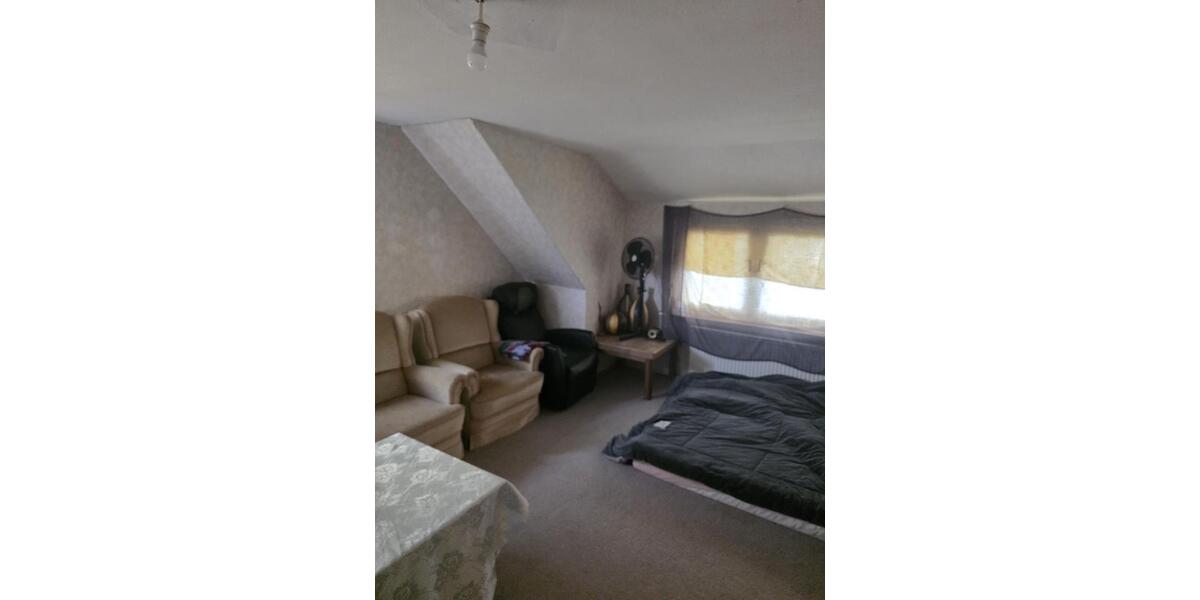 Einfamilienhaus Einbeck - 11 Zimmer, 253 m&sup2;, 1.200&euro; | Angebot:26500466