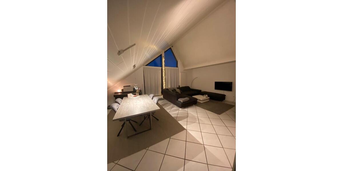 Gepflegte 3-Raum-Penthouse-Wohnung, Balkon + Küche in Eschweiler 3 zimmer