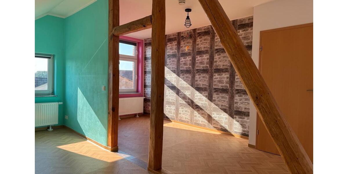 Dachgeschoßwohnung Haldensleben - 5 Zimmer, 105 m&sup2;, 720&euro; | Angebot:26153101