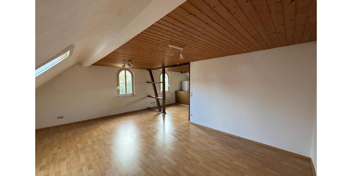 Dachgeschoßwohnung Beuren - 1.5 Zimmer, 42 m&sup2;, 530&euro; | Angebot:26695948