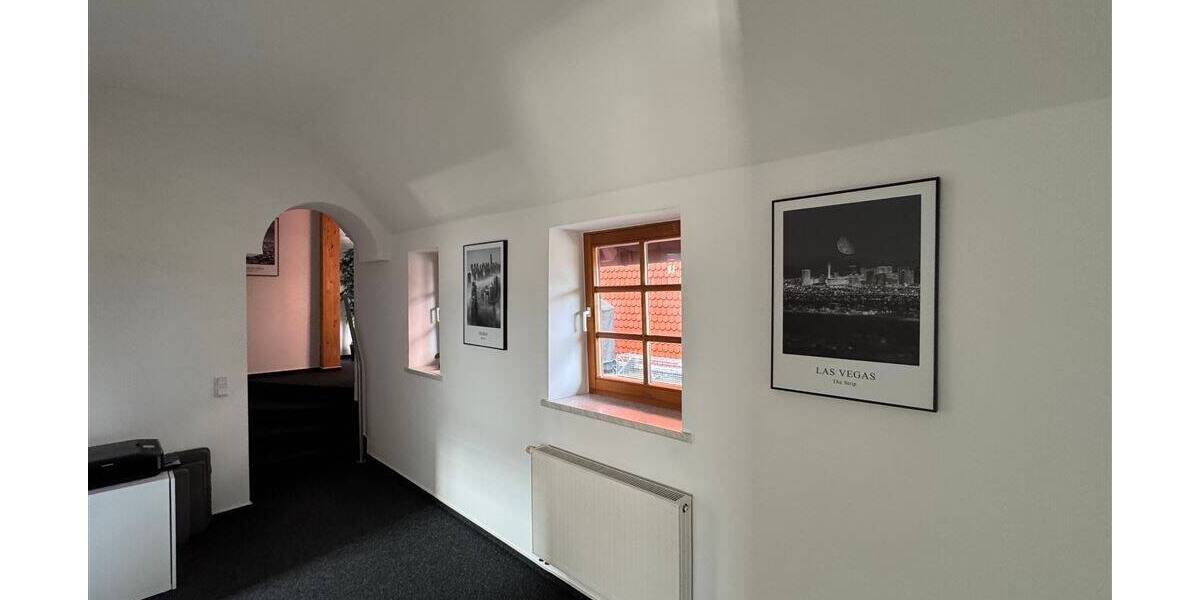 Gewerbeobjekt Fritzlar - 7 Zimmer, 150 m&sup2;, 1.400&euro; | Angebot:24112763