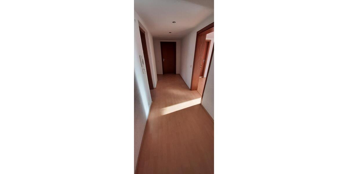 Etagenwohnung Einbeck - 3 Zimmer, 83 m&sup2;, 450&euro; | Angebot:26368160