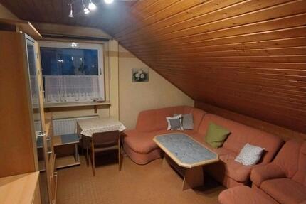 60 qm warm Miete Dachgeschosswohnung zu vermieten 5 zimmer