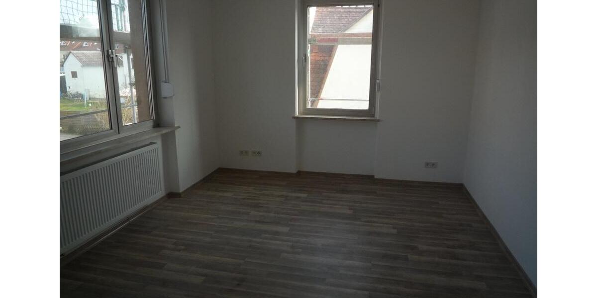 Etagenwohnung Bad Camberg - 3 Zimmer, 61 m&sup2;, 590&euro; | Angebot:24867344