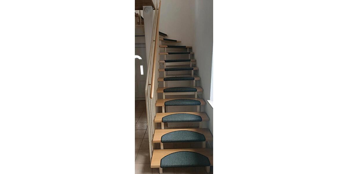 Einfamilienhaus Werdau - 3 Zimmer, 104 m&sup2;, 900&euro; | Angebot:25646926