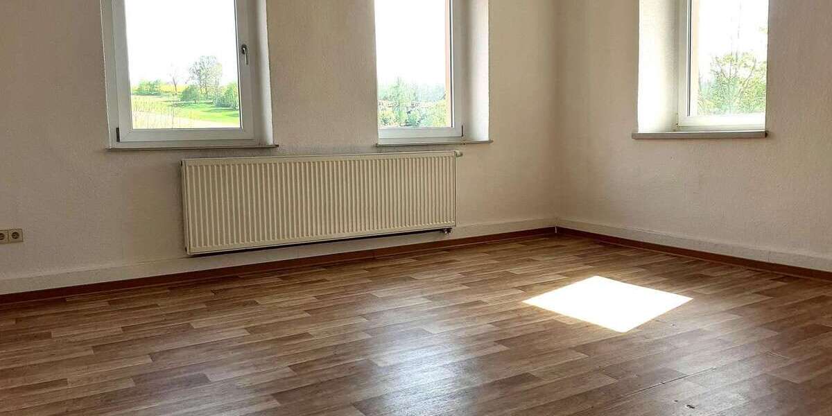 Wohnung zum Mieten in Frohburg OT Kohren-Salis 995 € 215 m² 8 zimmer