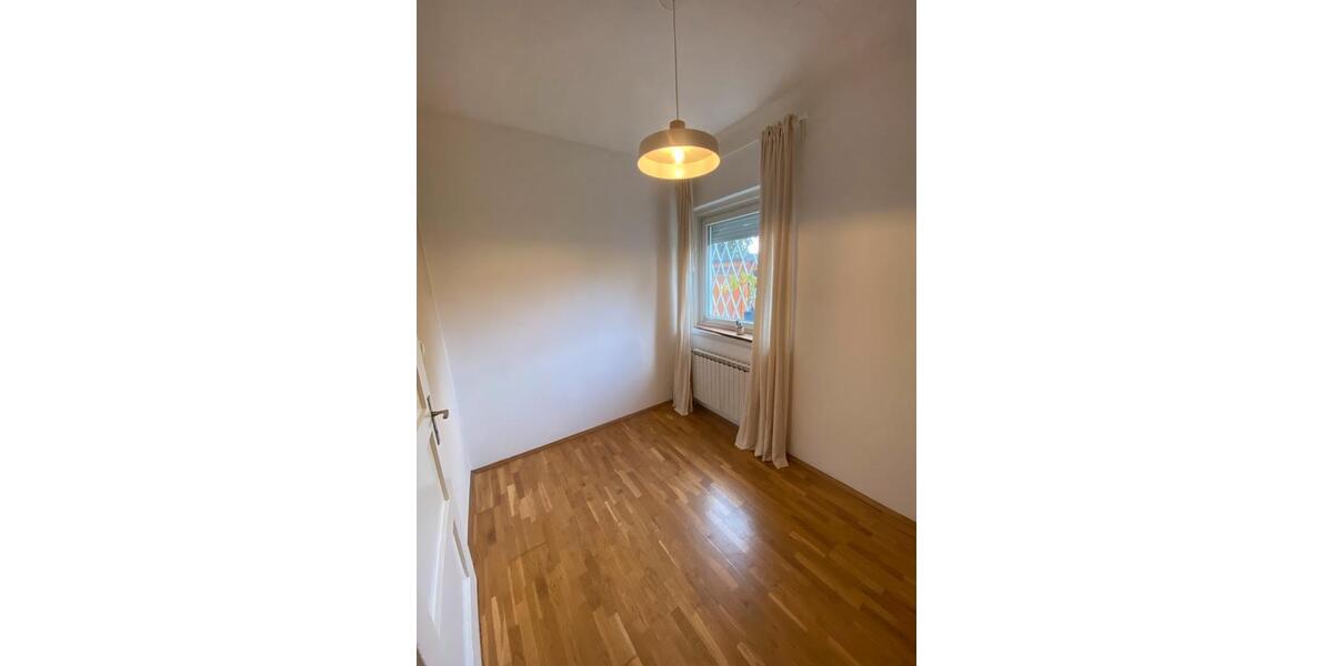 Ruhiges Zimmer für Wochenendheimfahrer*in in München Hadern zimmer