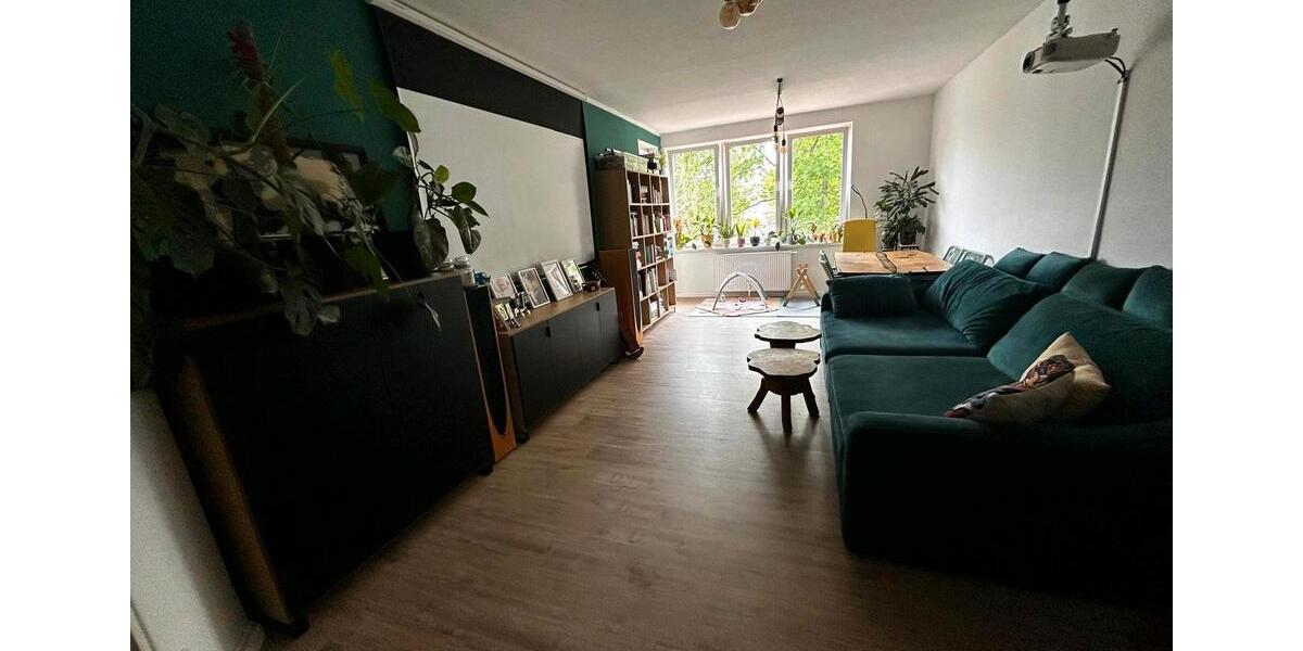 Etagenwohnung Frankfurt (Oder) - 2 Zimmer, 67 m&sup2;, 779&euro; | Angebot:26567301