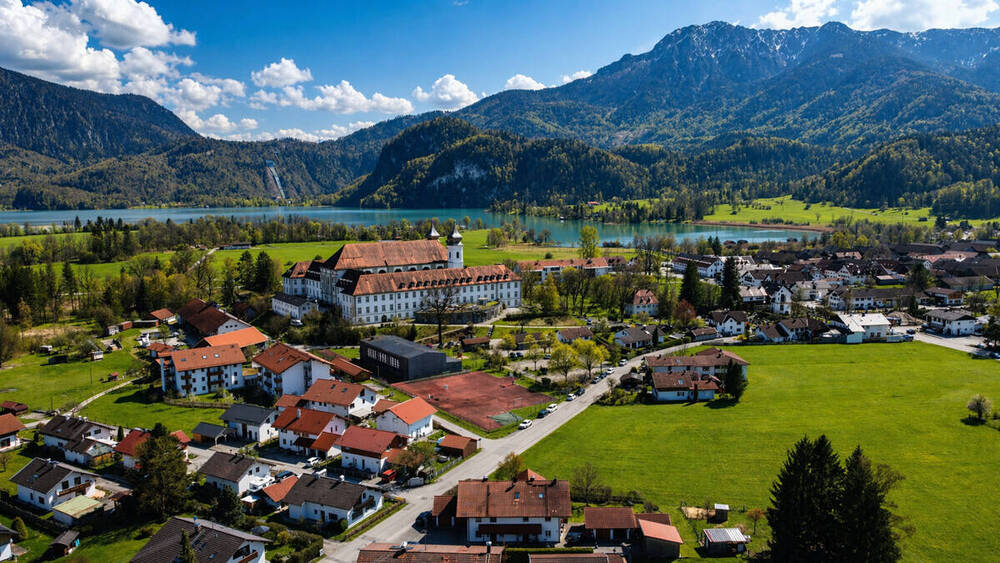 Doppelhaushälfte Schlehdorf Unterau - 6 Zimmer, 135 m&sup2;, 1.755&euro; | Angebot:26291645