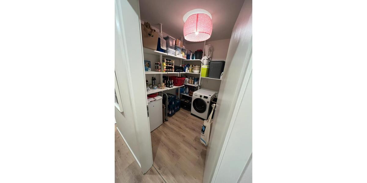 Hochwertige helle 3ZKB Wohnung teilmöbliert mit Terrasse 3 zimmer