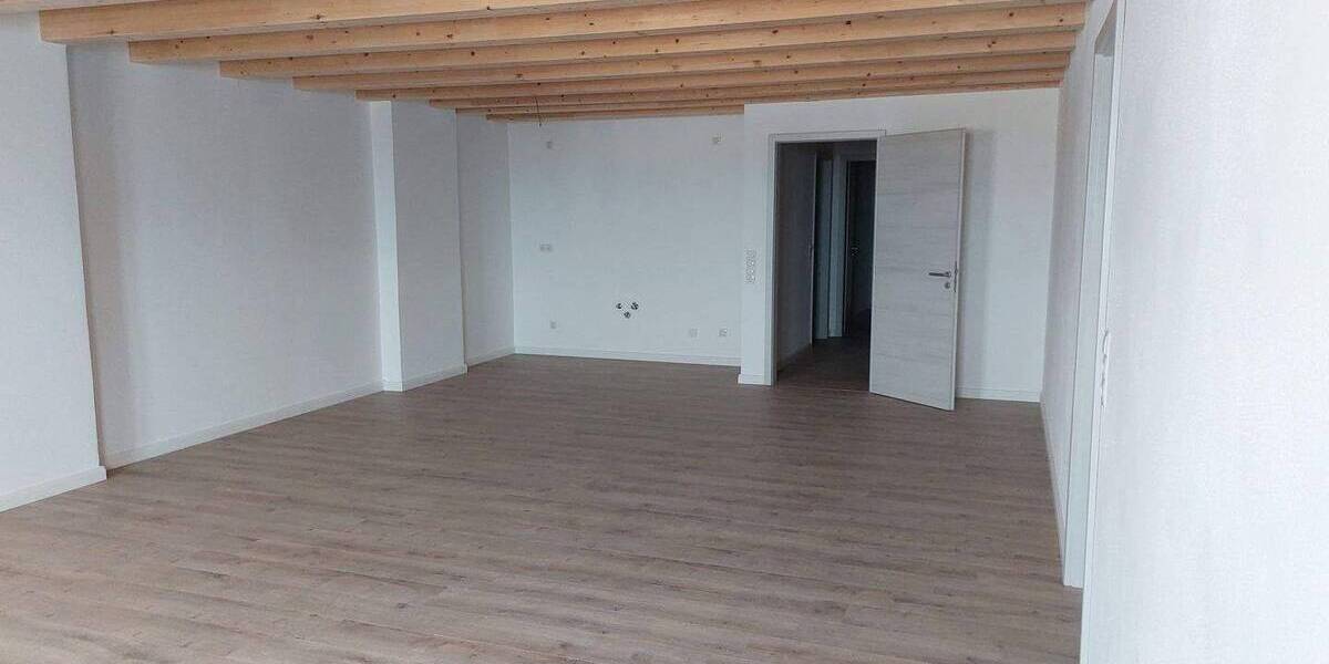 Etagenwohnung Geisenhausen - 2 Zimmer, 79 m&sup2;, 700&euro; | Angebot:26841879