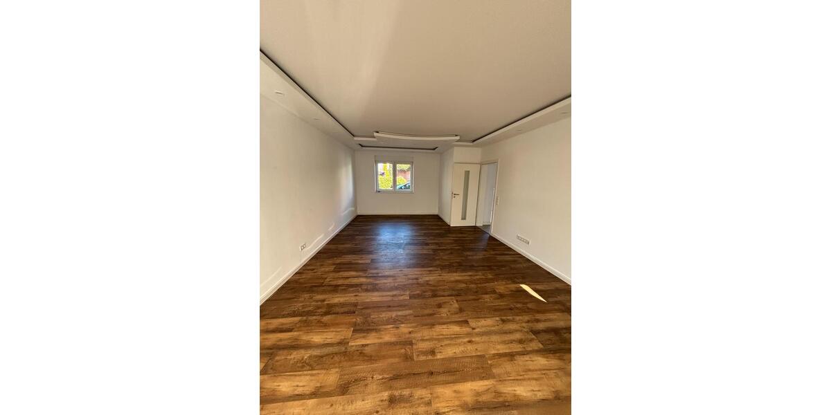 Etagenwohnung Aurich - 4 Zimmer, 105 m&sup2;, 1.050&euro; | Angebot:26067741
